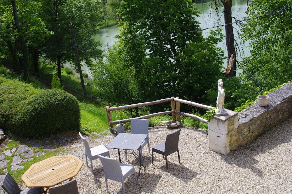 Logis Hotels Domaine Du Chatelard Dirac Luaran gambar